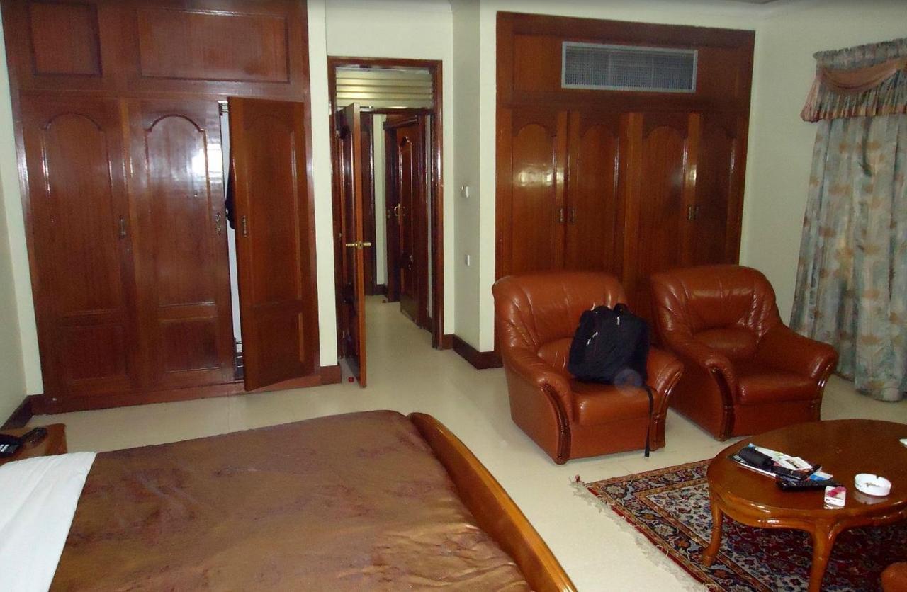 Grand Imperial Hotel Καμπάλα Εξωτερικό φωτογραφία