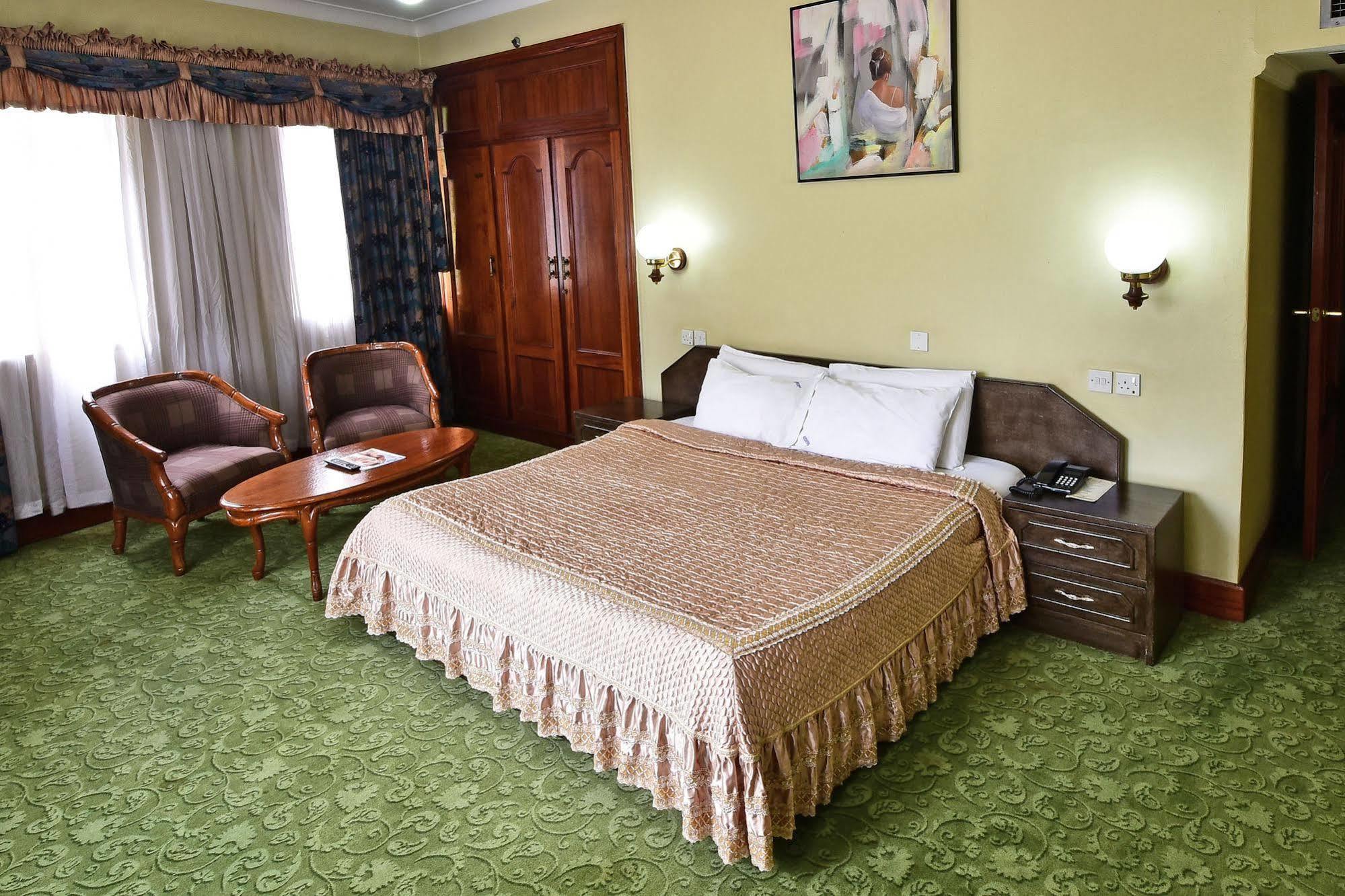 Grand Imperial Hotel Καμπάλα Εξωτερικό φωτογραφία