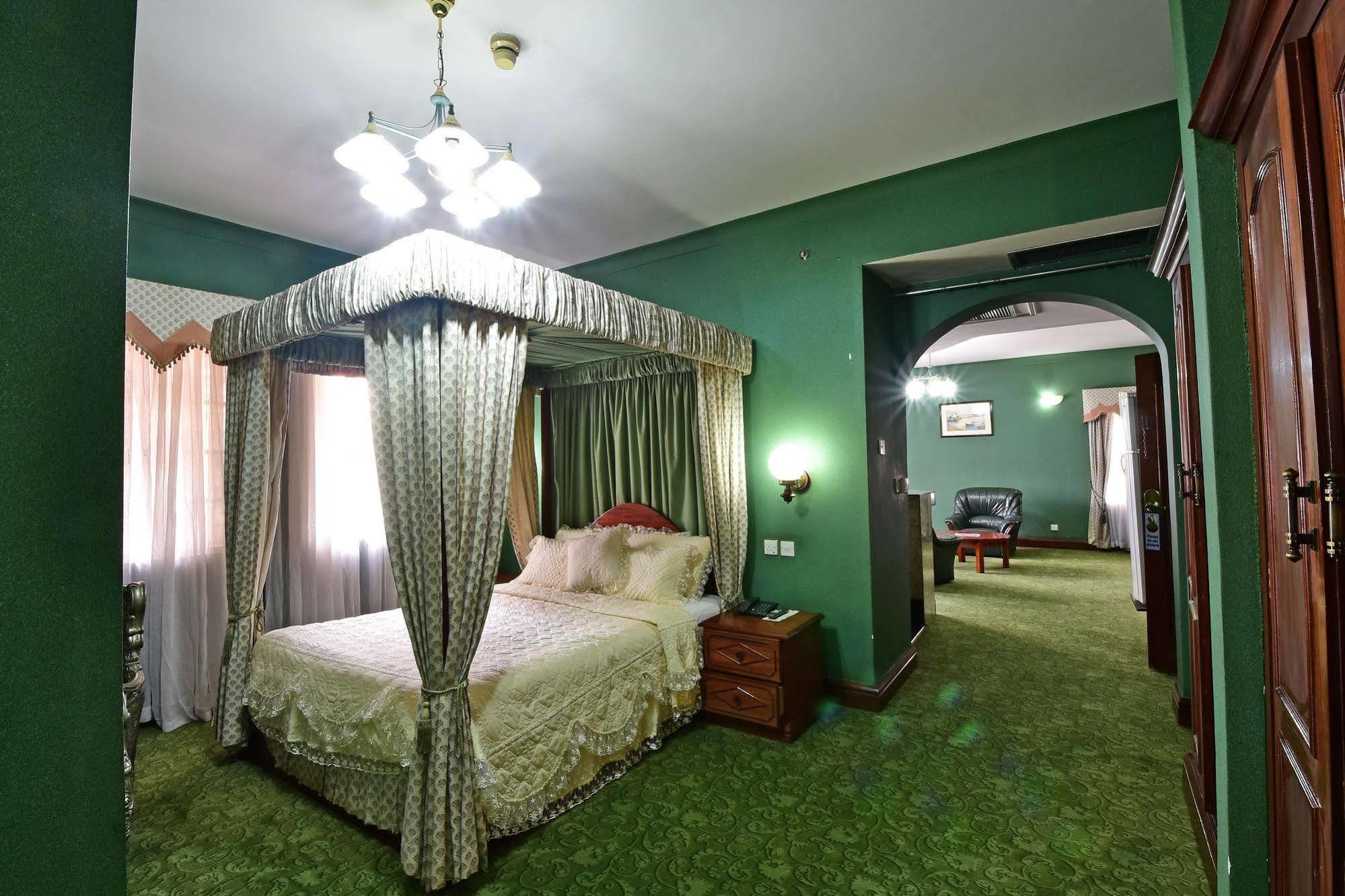 Grand Imperial Hotel Καμπάλα Εξωτερικό φωτογραφία